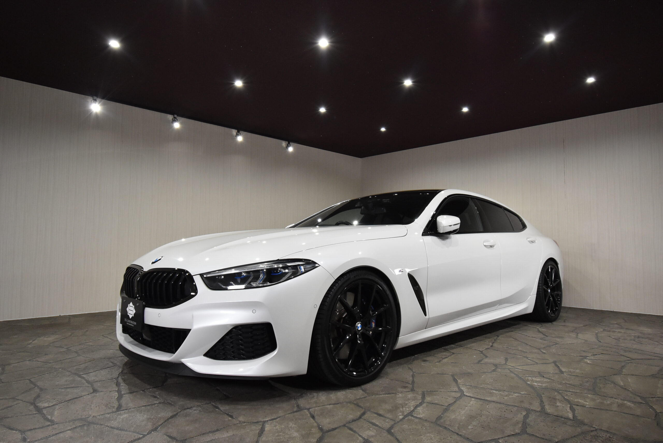 BW5〜BW8 141枚まとめ売り　傷あり 入荷 BMW 8シリーズ | 金沢市の輸入車販売・買取・車検・整備｜SSS